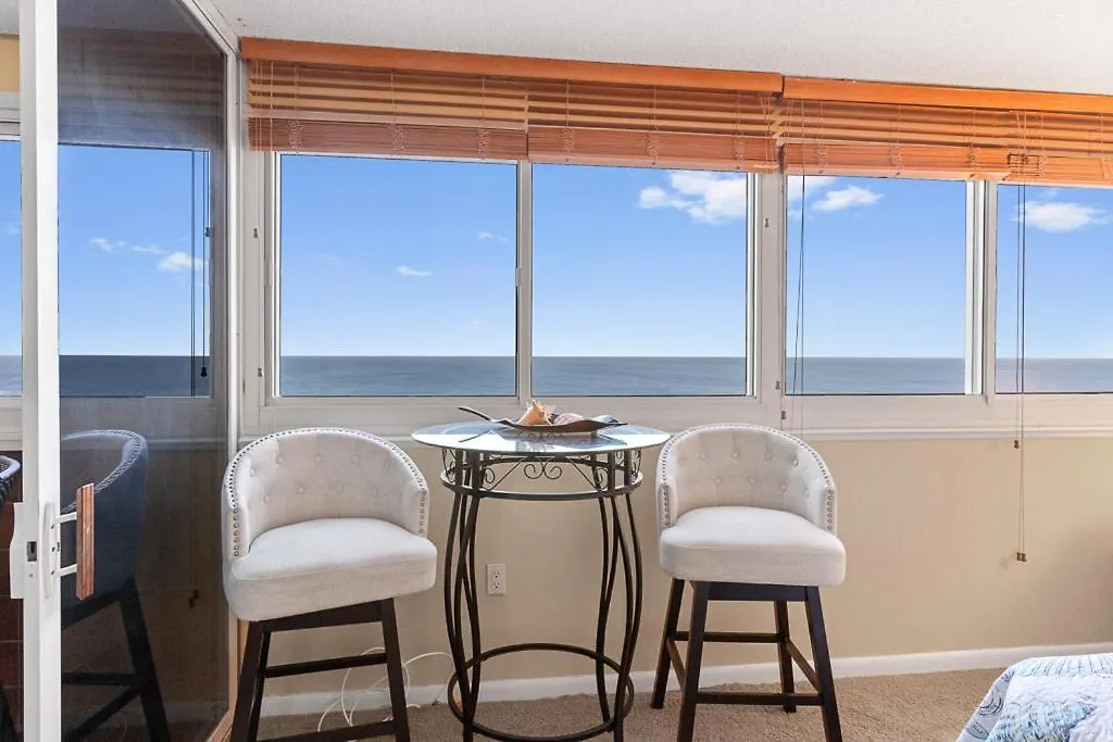Beachfront 2-Bedroom Condo At Atlantis Building, Ocean City Ocean Views & Pool Access Stati Uniti
